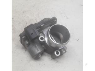 Gebruikte Gasklephuis Ford Fiesta 6 (JA8) 1.0 SCI 12V 80 Prijs € 26,25 Margeregeling aangeboden door Reclycar De Boer BV