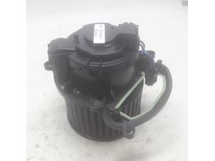 Gebruikte Aanjager Renault Megane IV (RFBB) 1.6 GT Energy dCi 165 Prijs € 78,75 Margeregeling aangeboden door Reclycar De Boer BV