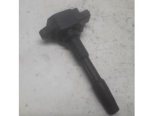 Gebruikte Bobine Renault Twingo III (AH) 1.0 SCe 70 12V Prijs € 15,75 Margeregeling aangeboden door Reclycar De Boer BV