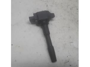 Gebruikte Bobine Renault Twingo III (AH) 1.0 SCe 70 12V Prijs € 15,75 Margeregeling aangeboden door Reclycar De Boer BV