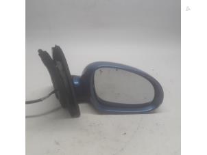Gebruikte Spiegel Buiten rechts Volkswagen Golf V (1K1) 1.4 FSI 16V Prijs € 36,75 Margeregeling aangeboden door Reclycar De Boer BV