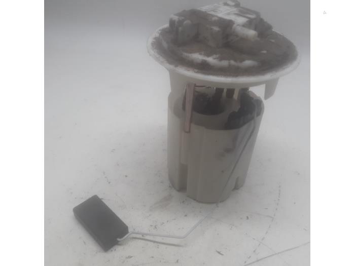 Gebruikte Tank element Pomp Peugeot 207/207+ (WA/WC/WM) 1.6 16V Prijs € 26,25 Margeregeling aangeboden door Reclycar De Boer BV