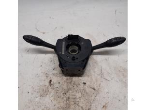 Gebruikte Combischakelaar Stuurkolom Mini Mini (R56) 1.4 16V One Prijs € 42,00 Margeregeling aangeboden door Reclycar De Boer BV