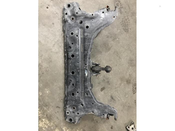 Gebruikte Subframe Mazda 2 (DE) 1.3 16V S-VT High Power Prijs € 26,25 Margeregeling aangeboden door Reclycar De Boer BV