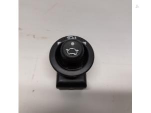 Gebruikte Schakelaar Spiegel Ford Fiesta 6 (JA8) 1.6 16V Sport Prijs € 15,75 Margeregeling aangeboden door Reclycar De Boer BV