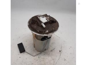 Gebruikte Tank element Pomp Peugeot 207/207+ (WA/WC/WM) 1.4 16V Prijs € 26,25 Margeregeling aangeboden door Reclycar De Boer BV