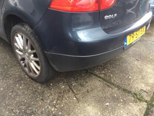Gebruikte Achterbumper Volkswagen Golf V (1K1) 1.6 FSI 16V Prijs € 70,88 Margeregeling aangeboden door Reclycar De Boer BV