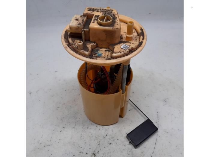 Gebruikte Tank element Pomp Fiat Punto Evo (199) 1.3 JTD Multijet 85 16V Euro 5 Prijs € 26,25 Margeregeling aangeboden door Reclycar De Boer BV