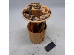 Gebruikte Tank element Pomp Fiat Punto Evo (199) 1.3 JTD Multijet 85 16V Euro 5 Prijs € 26,25 Margeregeling aangeboden door Reclycar De Boer BV