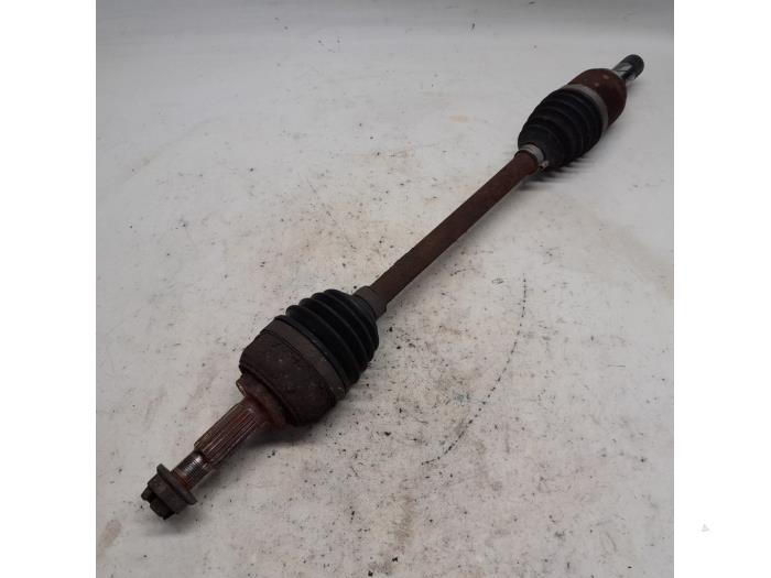 Gebruikte Aandrijfas links-voor Renault Modus/Grand Modus (JP) 1.2 16V Prijs € 26,25 Margeregeling aangeboden door Reclycar De Boer BV