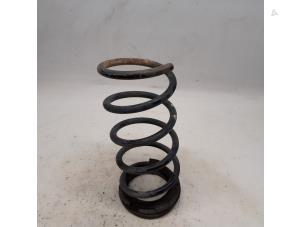 Gebruikte Veerschroef achter Fiat 500C (312) 1.2 69 Prijs € 13,13 Margeregeling aangeboden door Reclycar De Boer BV