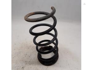 Gebruikte Veerschroef achter Fiat 500C (312) 1.2 69 Prijs € 13,13 Margeregeling aangeboden door Reclycar De Boer BV