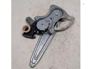 Gebruikte Ruitmechaniek 4Deurs links-achter Toyota Avensis Wagon (T27) 2.2 16V D-4D-F 150 Prijs € 26,25 Margeregeling aangeboden door Reclycar De Boer BV