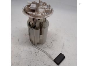 Gebruikte Tank element Pomp Renault Megane III Grandtour (KZ) 1.4 16V TCe 130 Prijs € 26,25 Margeregeling aangeboden door Reclycar De Boer BV