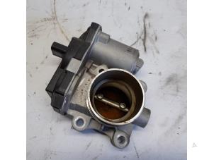 Gebruikte Gasklephuis Opel Karl 1.0 12V Prijs € 26,25 Margeregeling aangeboden door Reclycar De Boer BV