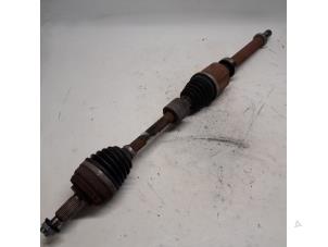 Gebruikte Cardanas rechts-voor (VWA) Dacia Duster (HS) 1.6 SCe 115 16V Prijs € 52,50 Margeregeling aangeboden door Reclycar De Boer BV