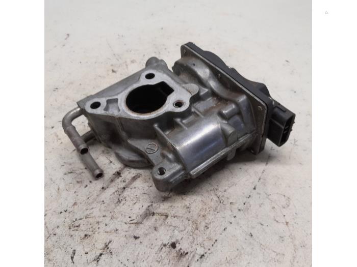 Gebruikte Gasklephuis Toyota Avensis Wagon (T27) 2.2 16V D-4D-F 150 Prijs € 26,25 Margeregeling aangeboden door Reclycar De Boer BV