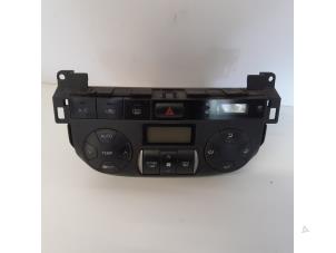 Gebruikte Chaufage Bedieningspaneel Toyota RAV4 (A2) 2.0 D-4D 16V 4x4 Prijs € 52,50 Margeregeling aangeboden door Reclycar De Boer BV