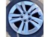 Sportvelgenset + banden van een Peugeot 308 SW (L4/L9/LC/LJ/LR) 1.6 BlueHDi 120 2014