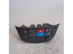 Gebruikte Middenconsoles Citroen E-Mehari 30 kWh Prijs € 315,00 Margeregeling aangeboden door Reclycar De Boer BV