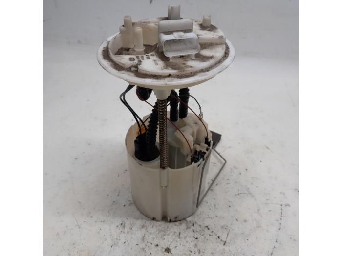 Gebruikte Tank element Pomp Fiat Bravo (198A) 1.4 16V Prijs € 26,25 Margeregeling aangeboden door Reclycar De Boer BV
