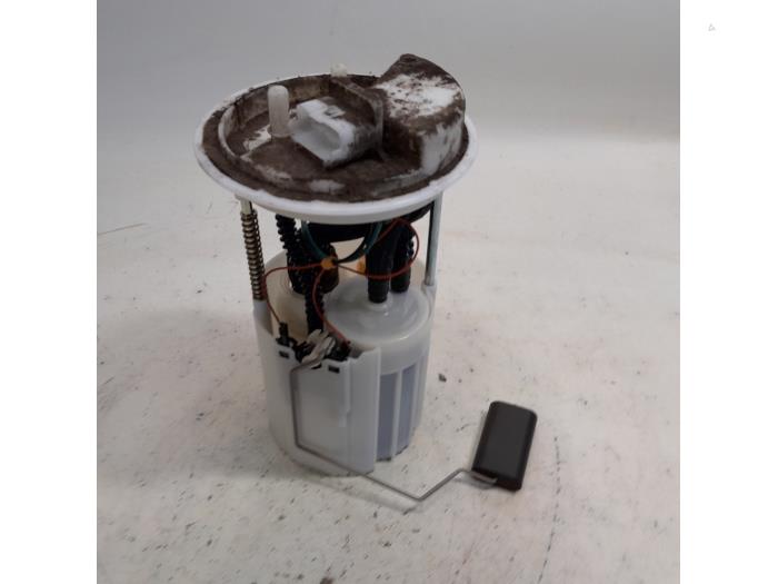 Gebruikte Tank element Pomp Alfa Romeo MiTo (955) 1.4 TB 16V Prijs € 26,25 Margeregeling aangeboden door Reclycar De Boer BV