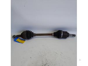 Gebruikte Cardanas links-voor (VWA) Renault Trafic New (FL) 2.0 dCi 16V 90 Prijs € 52,50 Margeregeling aangeboden door Reclycar De Boer BV