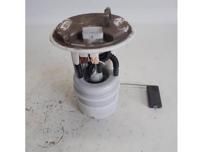 Gebruikte Tank element Pomp Citroen C3 (SC) 1.2 VTi 82 12V Prijs € 42,00 Margeregeling aangeboden door Reclycar De Boer BV