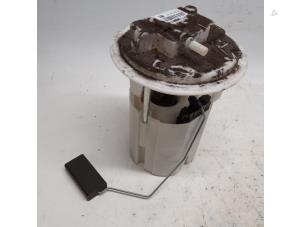Gebruikte Tank element Pomp Peugeot 207/207+ (WA/WC/WM) 1.4 16V VTi Prijs € 26,25 Margeregeling aangeboden door Reclycar De Boer BV