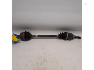 Gebruikte Cardanas links-voor (VWA) Peugeot 108 1.0 12V Prijs € 52,50 Margeregeling aangeboden door Reclycar De Boer BV