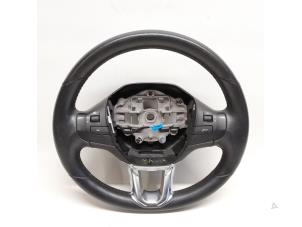 Gebruikte Stuurwiel Peugeot 2008 (CU) 1.2 Vti 12V PureTech 82 Prijs € 105,00 Margeregeling aangeboden door Reclycar De Boer BV