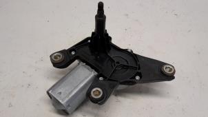 Gebruikte Ruitenwissermotor achter Renault Twingo II (CN) 1.2 Prijs € 15,75 Margeregeling aangeboden door Reclycar De Boer BV