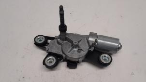 Gebruikte Ruitenwissermotor achter Ford Fiesta 6 (JA8) 1.0 EcoBoost 12V 100 Prijs € 15,75 Margeregeling aangeboden door Reclycar De Boer BV