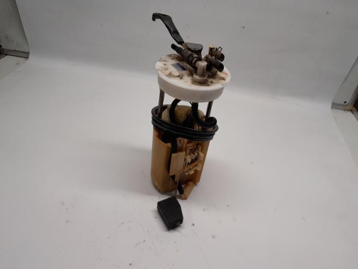 Gebruikte Tank element Pomp Honda Jazz (GD/GE2/GE3) 1.2 i-DSi Prijs € 26,25 Margeregeling aangeboden door Reclycar De Boer BV