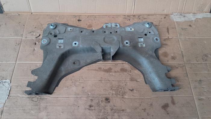 Gebruikte Subframe Renault Clio IV (5R) 1.5 Energy dCi 90 FAP Prijs € 52,50 Margeregeling aangeboden door Reclycar De Boer BV