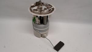 Gebruikte Tank element Pomp Peugeot 308 (4A/C) 1.6 VTI 16V Prijs € 26,25 Margeregeling aangeboden door Reclycar De Boer BV