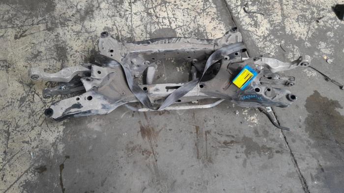 Gebruikte Subframe Nissan Qashqai (J10) 1.6 16V Prijs € 52,50 Margeregeling aangeboden door Reclycar De Boer BV