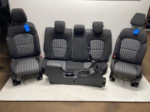 Gebruikte Bekleding Set (compleet) MG ZS Prijs € 367,50 Margeregeling aangeboden door Reclycar De Boer BV