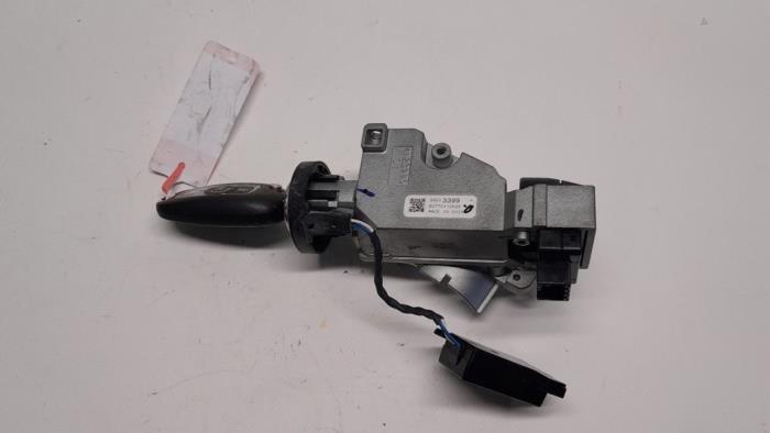 Gebruikte Kontaktslot + computer Opel Astra K 1.6 CDTI 110 16V Prijs € 157,50 Margeregeling aangeboden door Reclycar De Boer BV