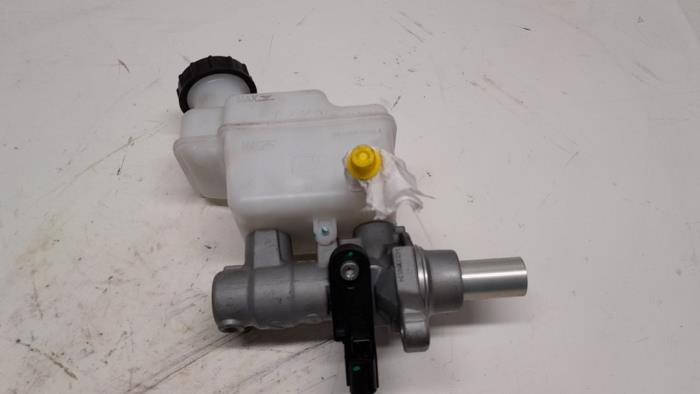 Gebruikte Hoofdremcilinder MG ZS 1.5 VTi 16V Prijs € 26,25 Margeregeling aangeboden door Reclycar De Boer BV