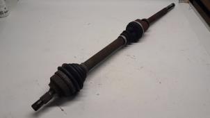 Gebruikte Cardanas rechts-voor (VWA) Peugeot 308 (4A/C) 1.6 VTI 16V Prijs € 42,00 Margeregeling aangeboden door Reclycar De Boer BV