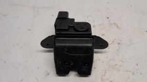 Gebruikte Achterklep Slotmechaniek Kia Picanto (JA) 1.0 12V Prijs € 26,25 Margeregeling aangeboden door Reclycar De Boer BV