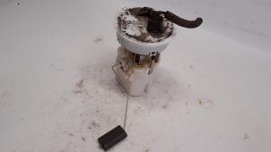 Gebruikte Tank element Pomp Ford Fiesta 6 (JA8) 1.25 16V Prijs € 42,00 Margeregeling aangeboden door Reclycar De Boer BV