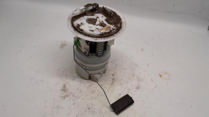 Gebruikte Tank element Pomp Peugeot 3008 I (0U/HU) 1.6 VTI 16V Prijs € 42,00 Margeregeling aangeboden door Reclycar De Boer BV