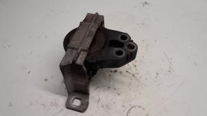 Gebruikte Motorrubber Ford Transit Connect (PJ2) 1.5 TDCi Prijs € 26,25 Margeregeling aangeboden door Reclycar De Boer BV