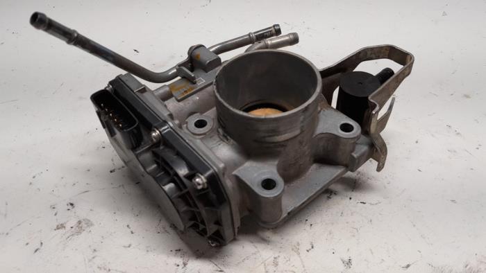 Gasklephuis van een Honda Insight (ZE2) 1.3 16V VTEC 2010