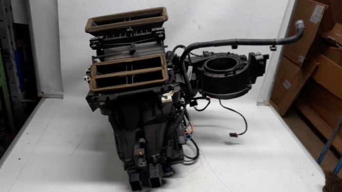 Kachelhuis van een Fiat 500L (199) 1.6 D 16V Multijet II 2015