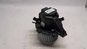 Gebruikte Kachel Ventilatiemotor Citroen SpaceTourer 2.0 Blue HDI 180 Prijs € 57,75 Margeregeling aangeboden door Reclycar De Boer BV
