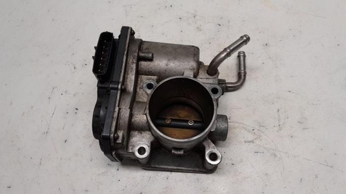Gebruikte Gasklephuis Toyota Corolla Verso (R10/11) 1.6 16V VVT-i Prijs € 26,25 Margeregeling aangeboden door Reclycar De Boer BV
