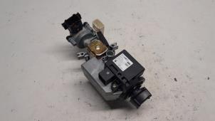 Gebruikte Kontaktslot + Sleutel Suzuki Swift (ZA/ZC/ZD1/2/3/9) 1.3 VVT 16V Prijs € 36,75 Margeregeling aangeboden door Reclycar De Boer BV